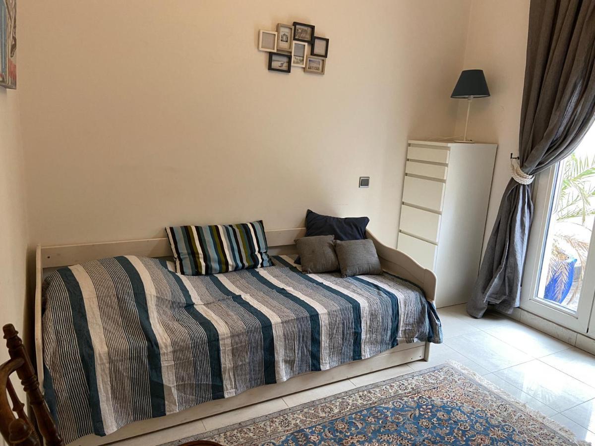 Le Palais Venitien Apartment Saint-Cyr-sur-Mer Bagian luar foto